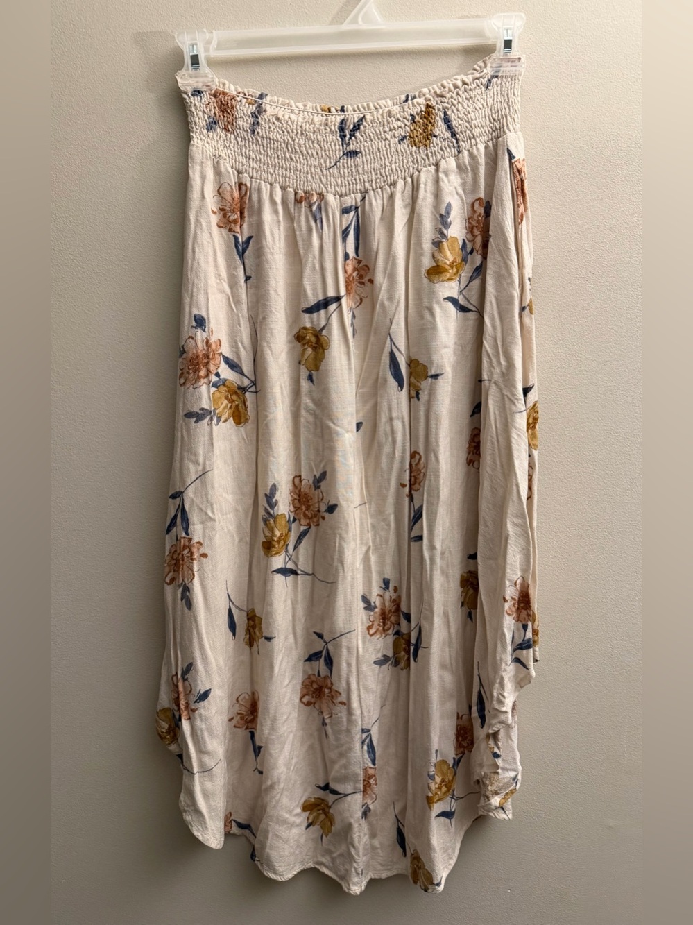 Sozy XL Womens Mia Midi skirt with smocked waist and pockets cream floral VGUC